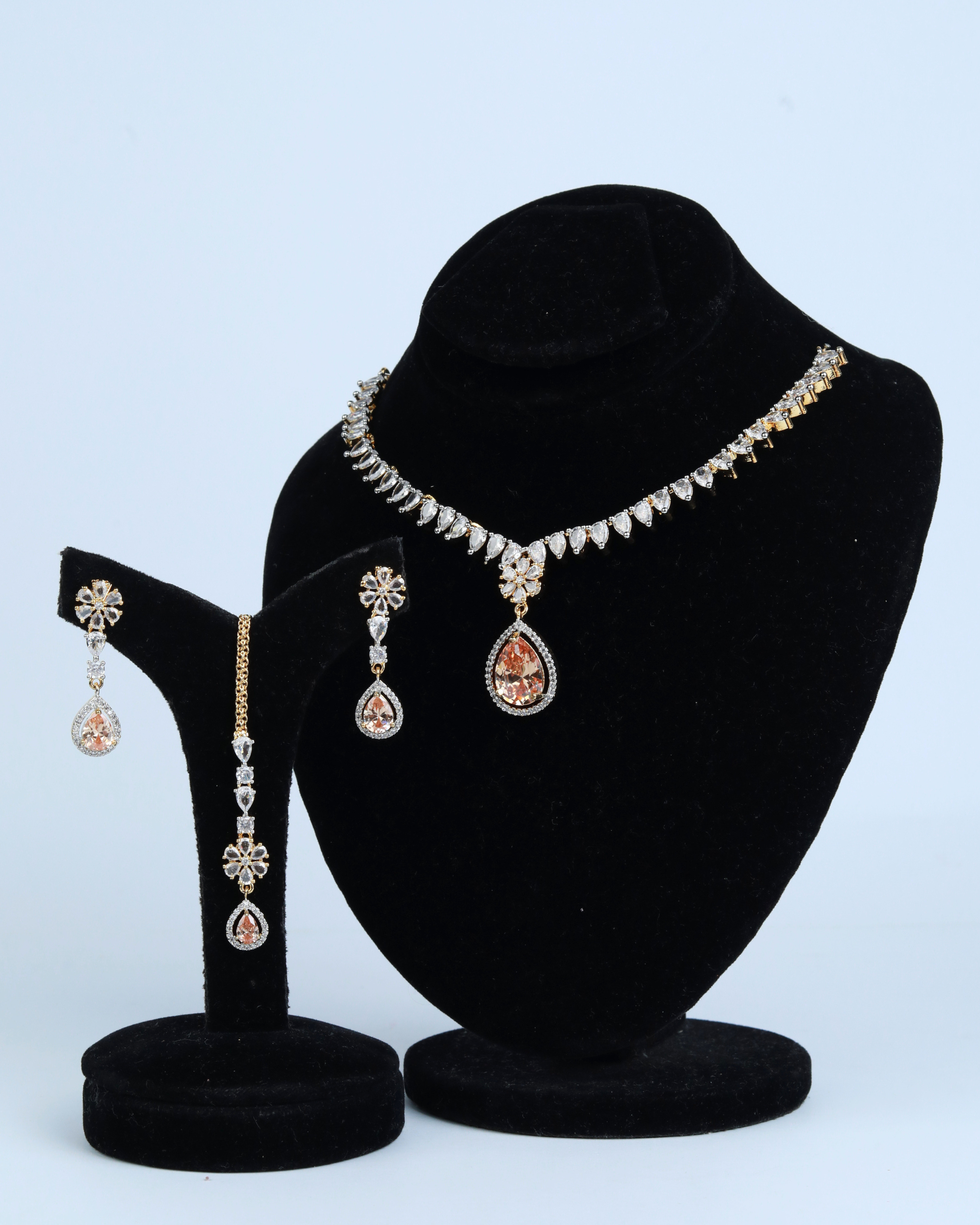 NECKLACE SET