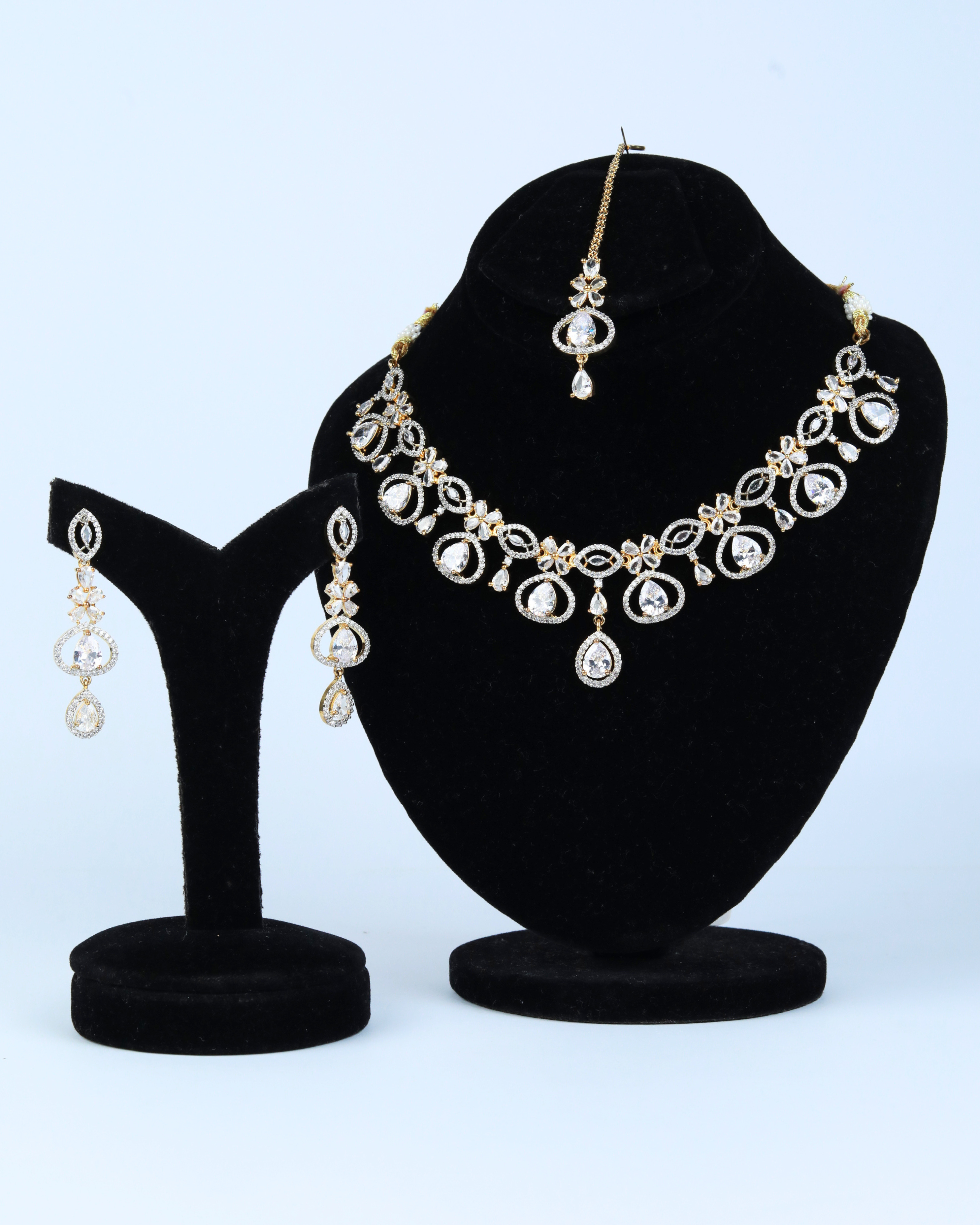NECKLACE SET