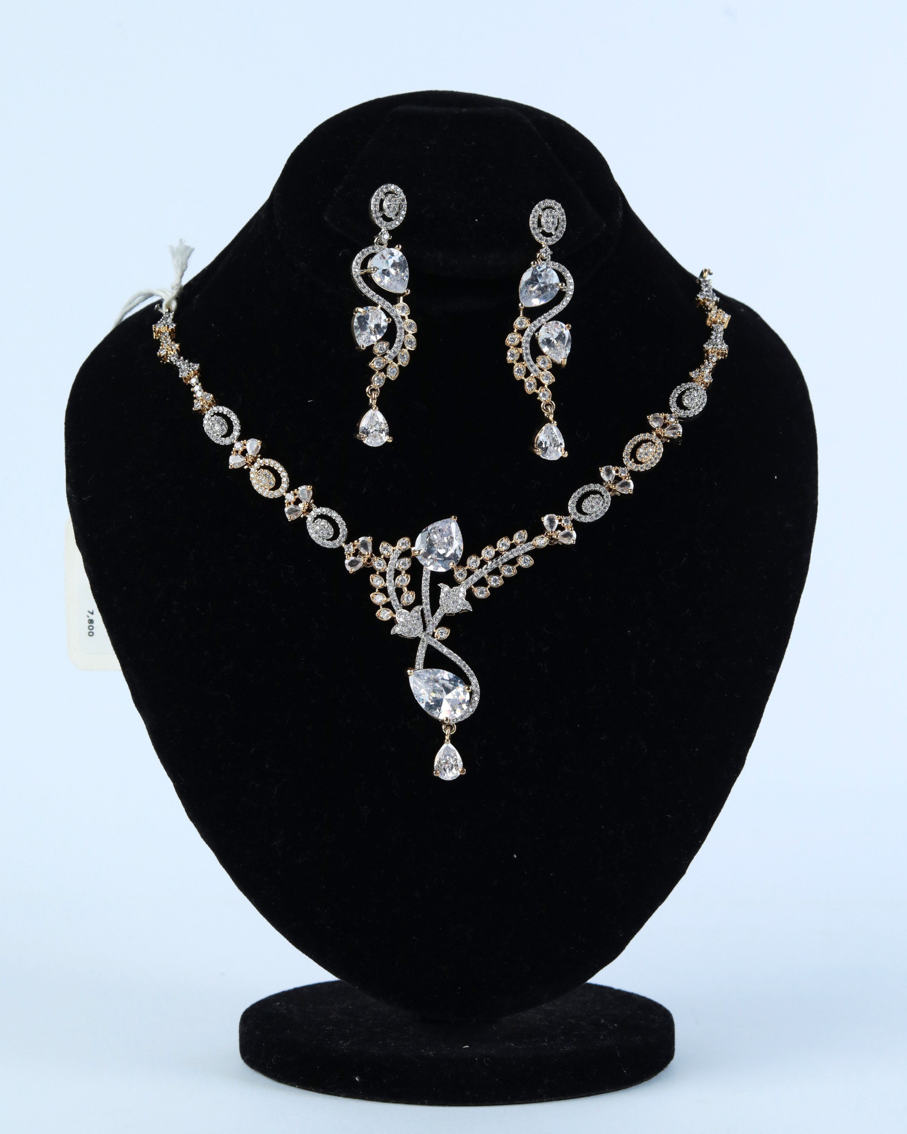 NECKLACE SET