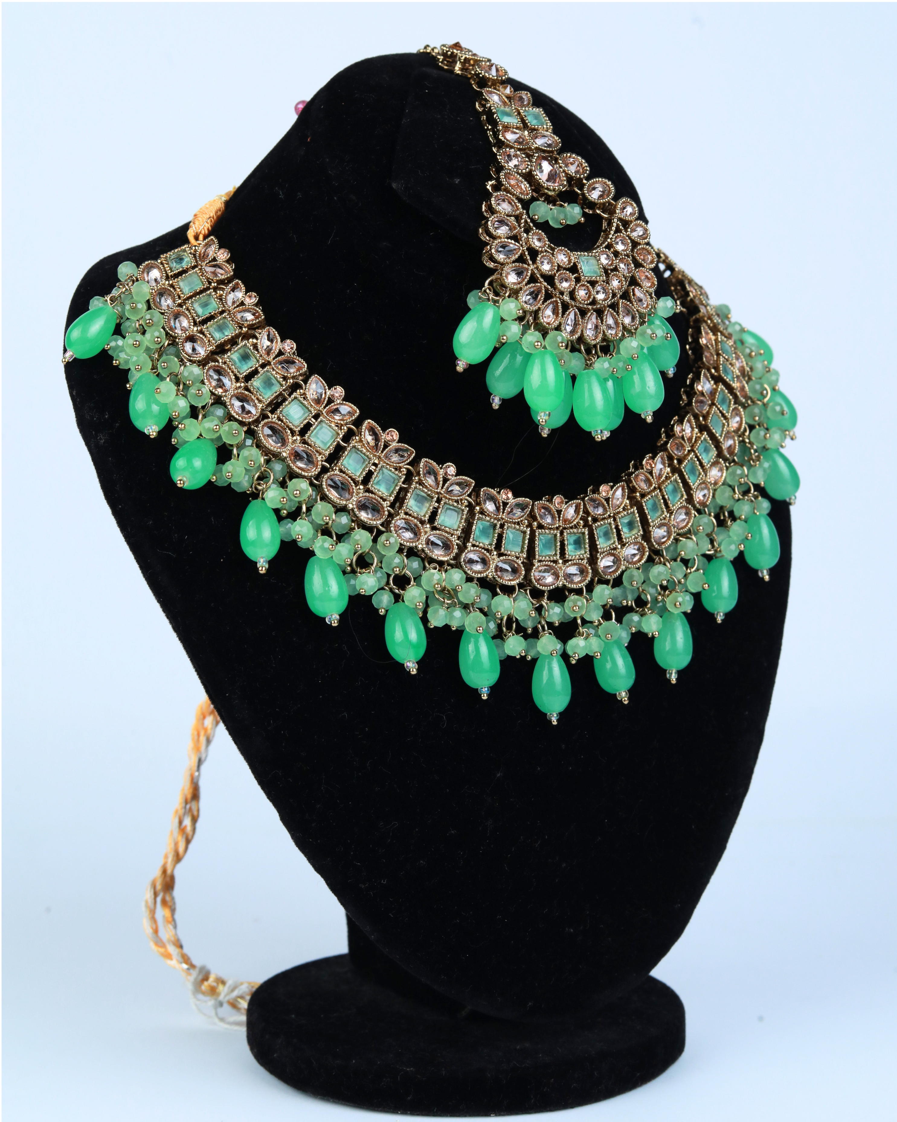 NECKLACE SET