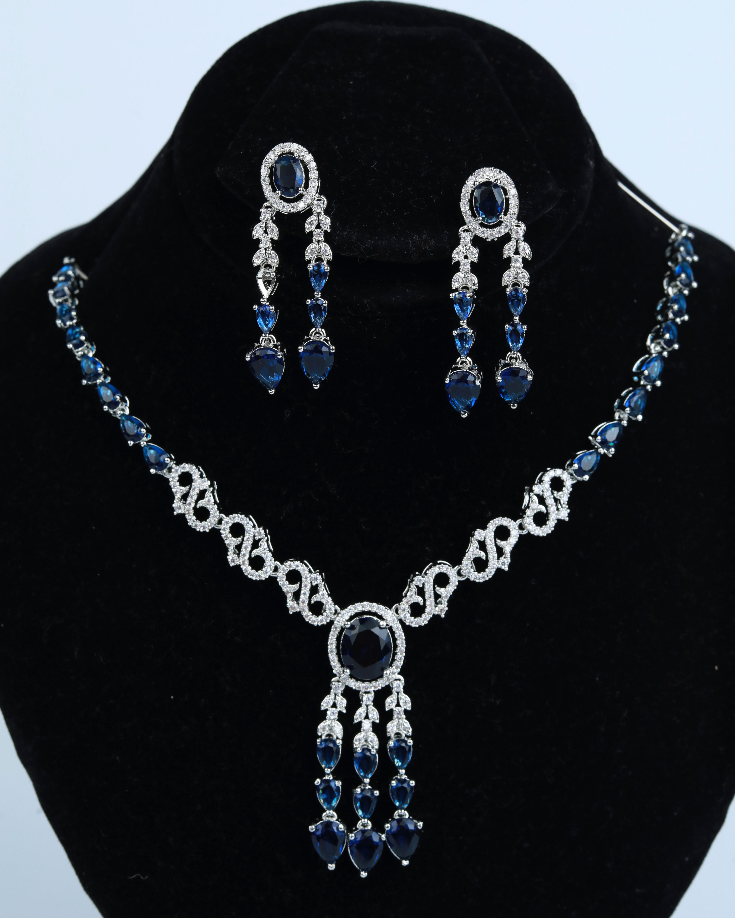 NECKLACE SET