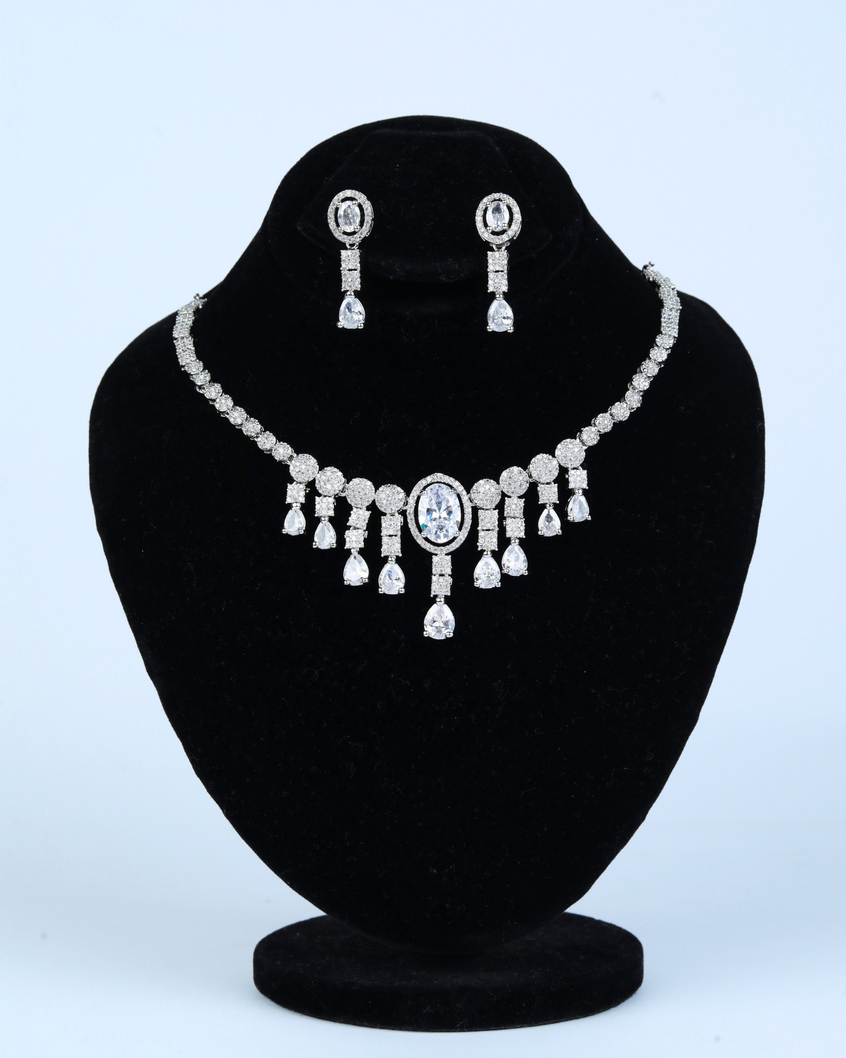NECKLACE SET