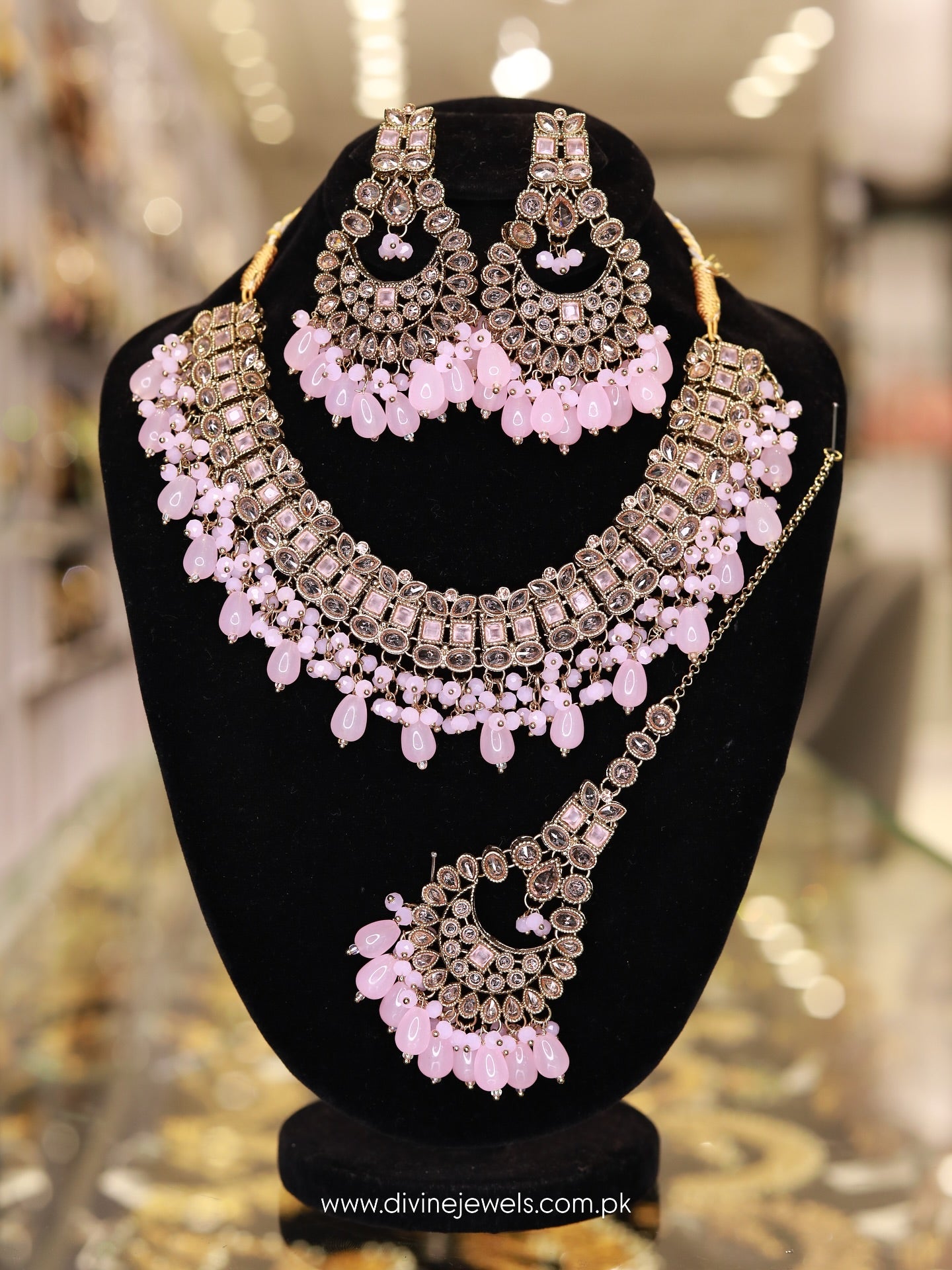 NECKLACE SET
